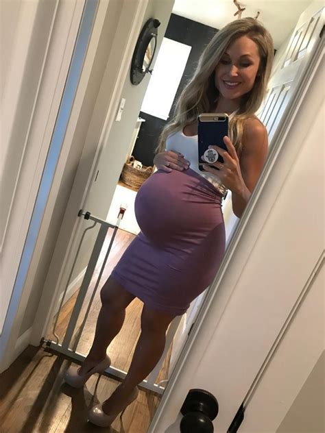 Pin On Maternity Selfies