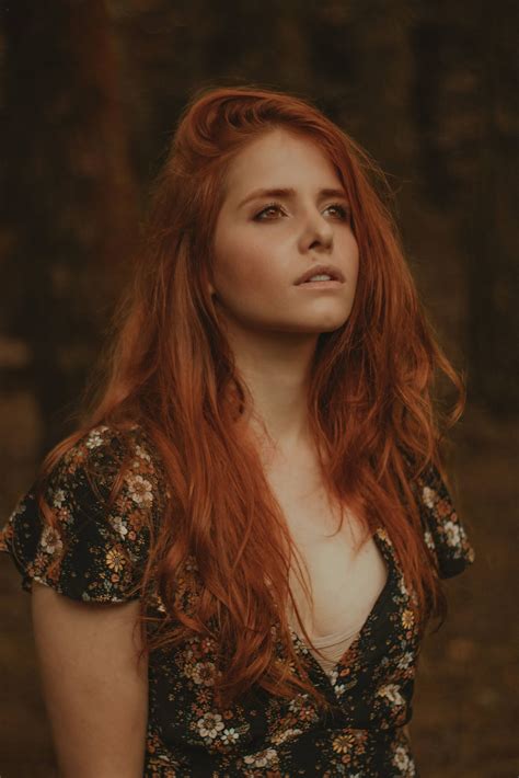 beautiful irish redheads   simply stare