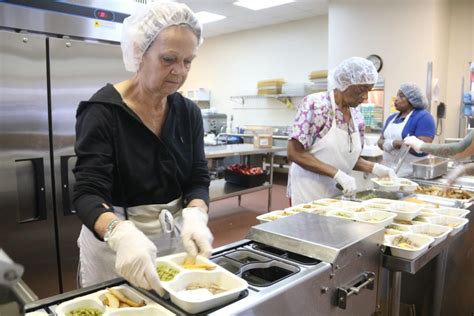 Volunteers Make Meals On Wheels Program Possible News