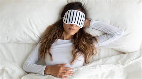 5 strange things that can happen to your body while you re asleep