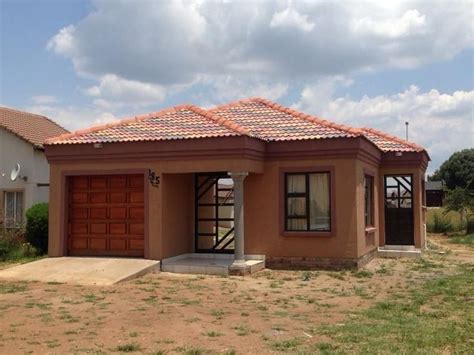 south africa  bedroom house plans    modern  home floor plans
