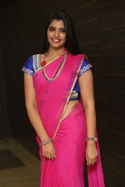 telugu tv anchor shyamala hip navel in pink saree tollywood stars