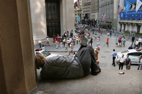 New York City S Homeless Shelter System Feels Strains Wsj