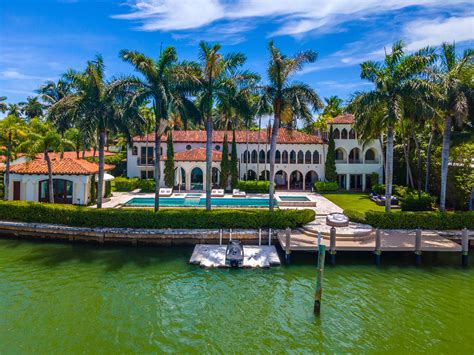 chers  miami beach mansion sells   million south florida agent magazine