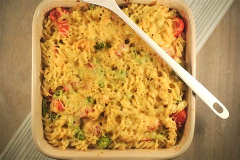 pasta ovenschotel met kruidenroomkaas ham en broccoli lekker en simpel