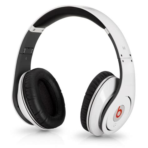 apple  poised  acquire beats electronics  bn