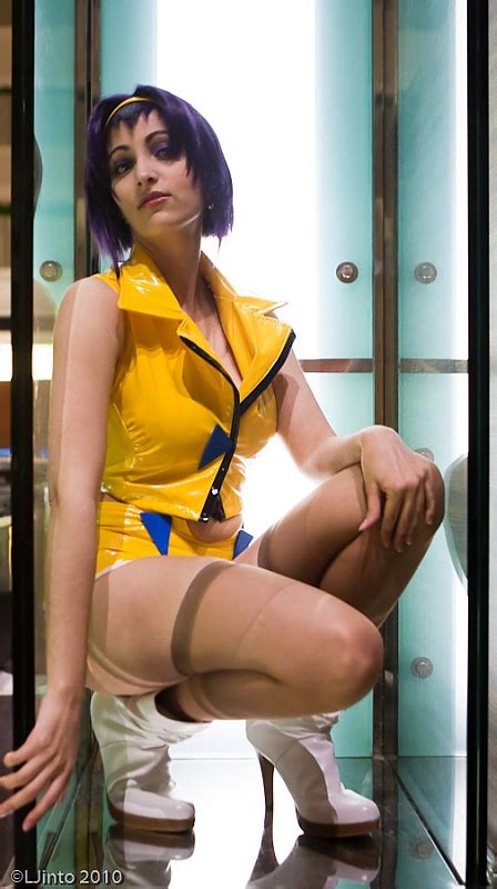 2 Old 4 Anime Cosplay Faye Valentine