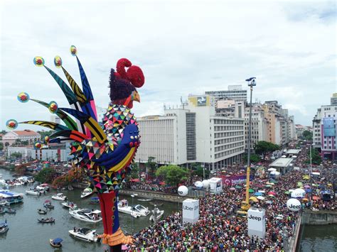 bloco galo da madrugada vai desfilar  carnaval de rua de sao paulo em  carnaval  em