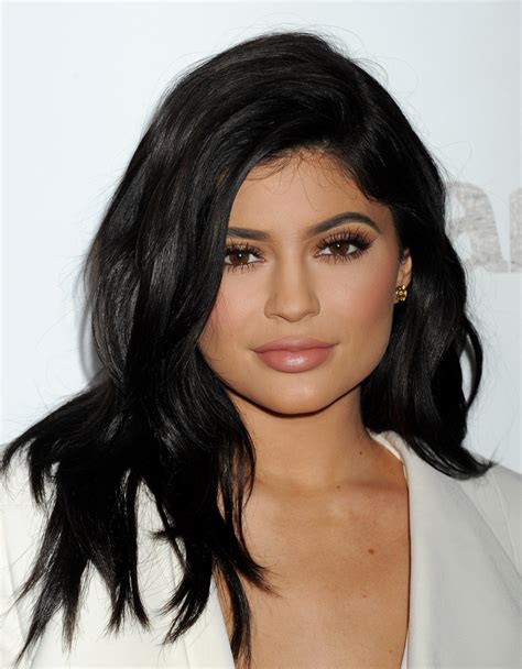 kylie jenners net worth details   reality stars   top income life style