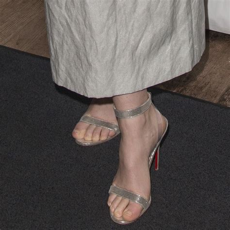 felicity jones feet and legs in sexy high heel stiletto shoes