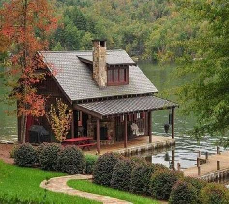 beautiful nature lake house cabins   woods cabins  cottages