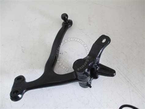 chevy  orig  casting    steering arm wbracket tracy