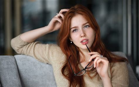 1920x1200 Glasses Look Redhead Girl Coolwallpapers Me