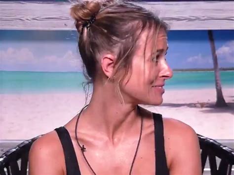 Viewers Can T Believe What Happened With Love Island S