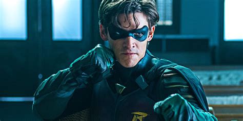 Dick Grayson Finally Gets The Nightwing Suit In Titans Animated Times