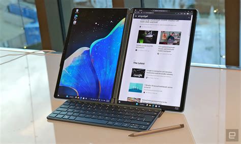 Lenovo Yogabook 9i Hands On A Huge Leap For Dual Screen Laptops Tech