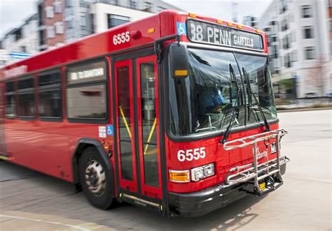 pittsburghers  public transit pushes   buses  busy routes  reduce social contact