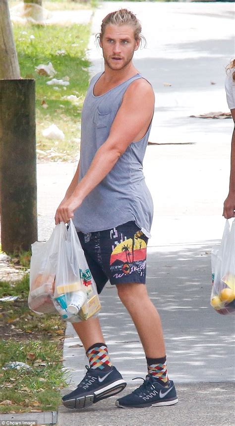 Home And Away S George Mason Spotted On Grocery Run With
