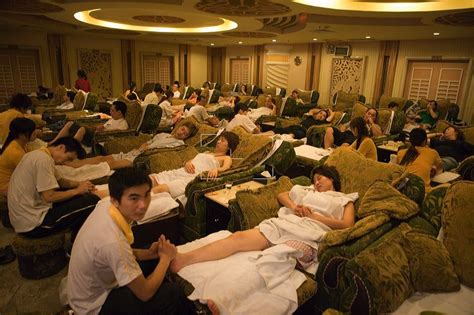 macau chinese foot reflexology massage parlor 118 120