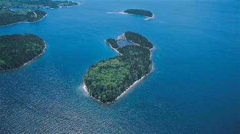 buying   private island