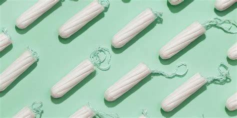 20 Ways You Re Using Tampons Wrong — How To Use A Tampon How To Put In