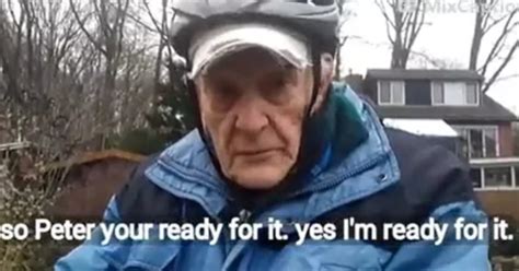 90 year old dutch man travels 17 kilometers every day to visit his wife