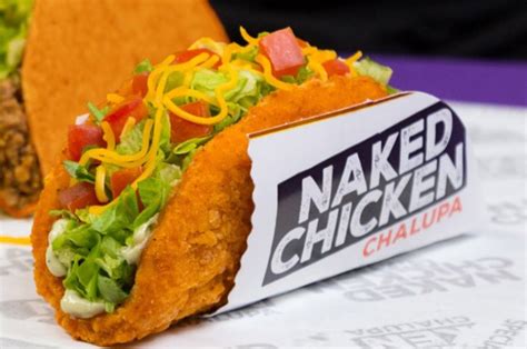 I Tried Taco Bell S Terrifying Taco Shell Made Of Chicken