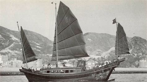 junk boat design explained   ancient sailplan  performs
