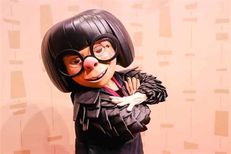 meet edna mode  edna mode experience  disneys hollywood studios