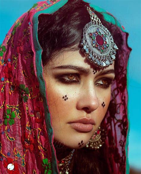 afghan style makeup jewelry pretty people beautiful people photography poses fashion