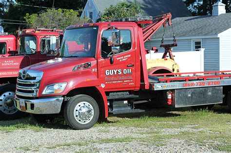 tow truck niantic east lyme waterford groton  london  lyme