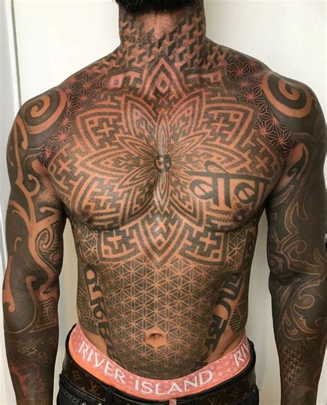 Dicas De Tatuagem No Peito Para Homens Chest Tattoo Men