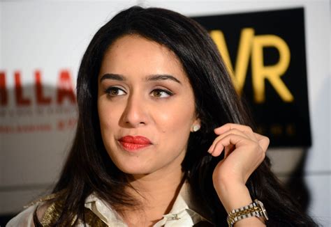 shraddha kapoor wallpapers images photos pictures backgrounds