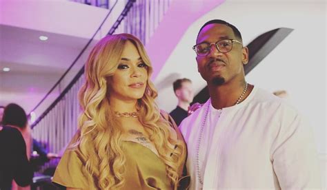 Faith Evans Marriage License Excludes Biggie She Insists It S A Court