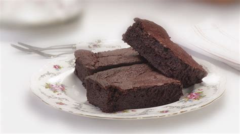intensely chocolatey beetroot brownies