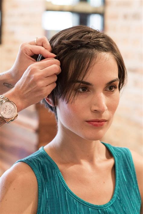How To Style Your Pixie Cut While Growing It Out Glam Radar