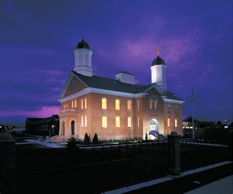 vernal utah temple   evening