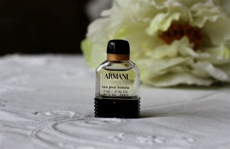 11 Rekomendasi Parfum Pria Yang Disukai Wanita