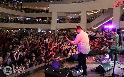 Easy Rock After Work Mall Tour Trinoma