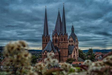 marienkirche  gelnhausen foto bild blau wolken winter bilder