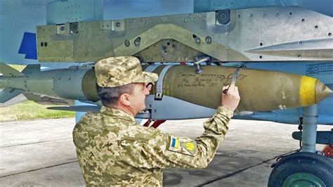 ukraines su   launching jdam er winged bombs   drive