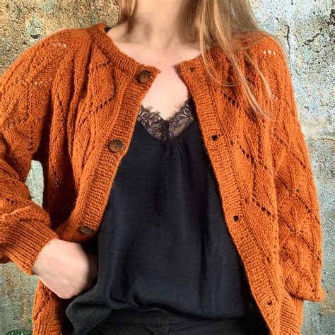 leaf cardigan top  raglan knitting pattern  theknitstitch