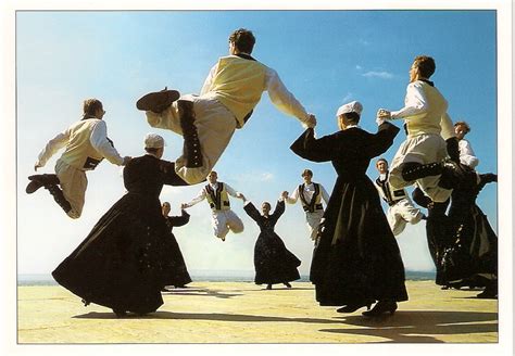 postal picture breton dance