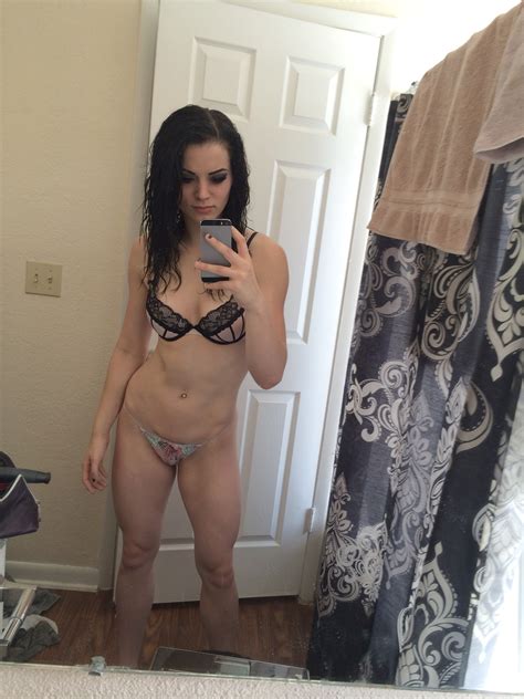 Wwe Diva Paige New Leaked Selfies Gaping Her Ass And