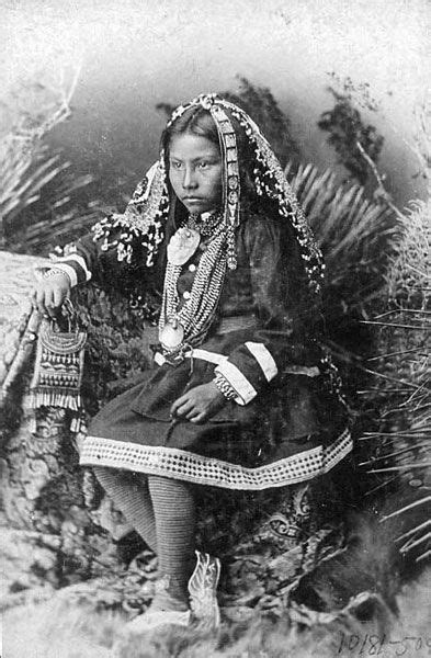 Cherokee Indians Cherokee Portrait Of A Cherokee Girl In Native