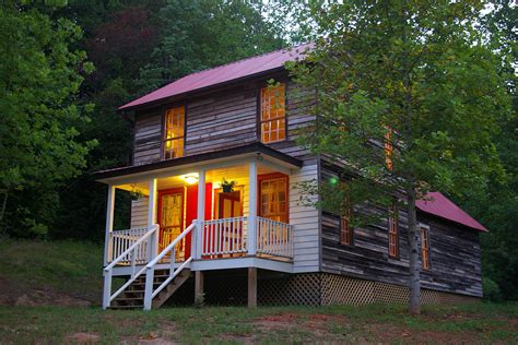 appalachian farm house cabin  cottages  spring house farm