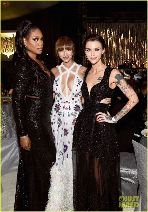 ruby rose reunites with orange is the new black co stars