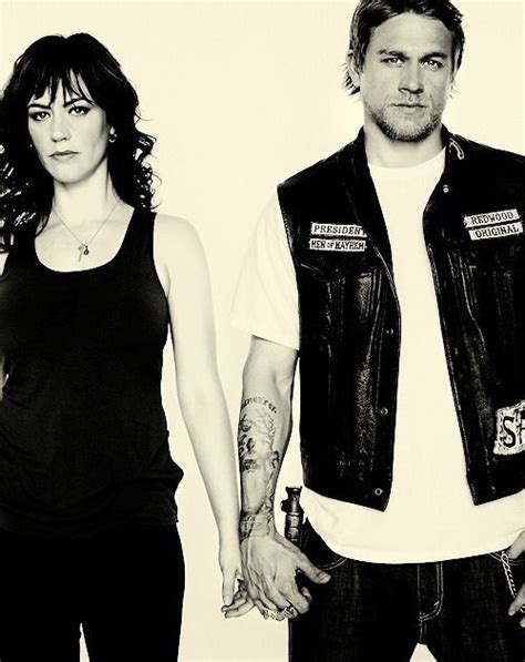 charlie hunnam and maggie siff i m pissed they killed her she made me feel like i had every