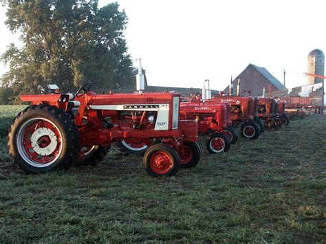 picture farmall tractors