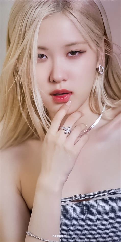 RosÉ Elle Magazine